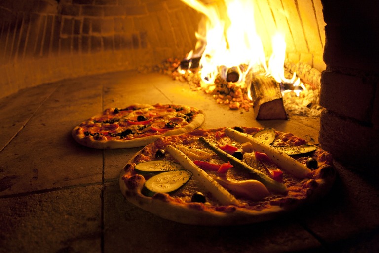 regelmäßiges Pizza essen nach dem theoretischen Unterricht